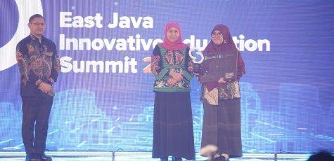 IBU LUH MURNIASIH, RAIH PRESTASI LUAR BIASA DALAM EJIES 2025